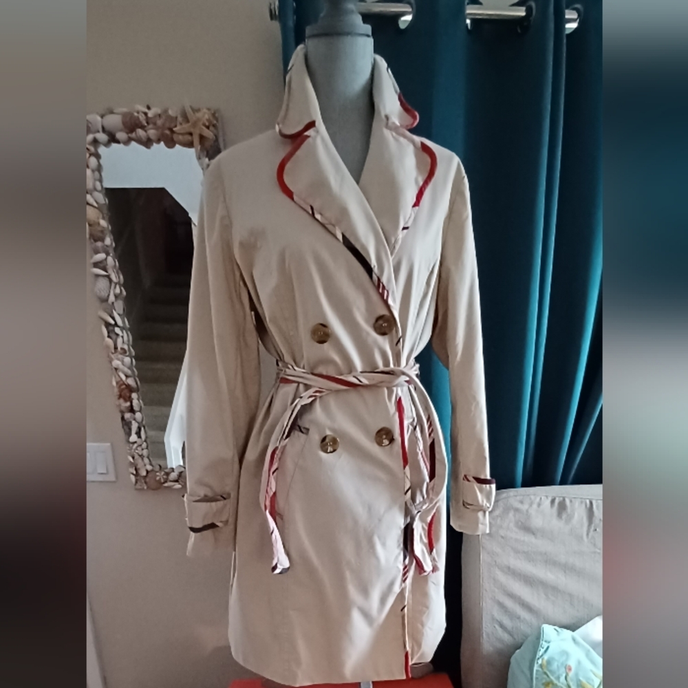 Trench coat